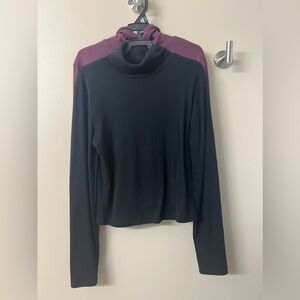 Two piece cropped turtleneck set. Size medium.